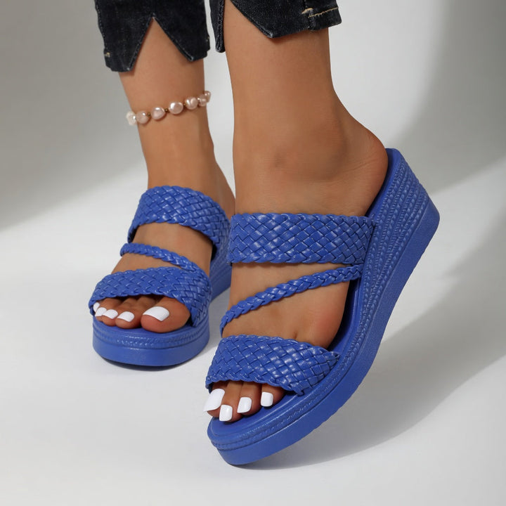 Nori — Bunte, geflochtene Keil-Mule für einen leichten Sommerlook