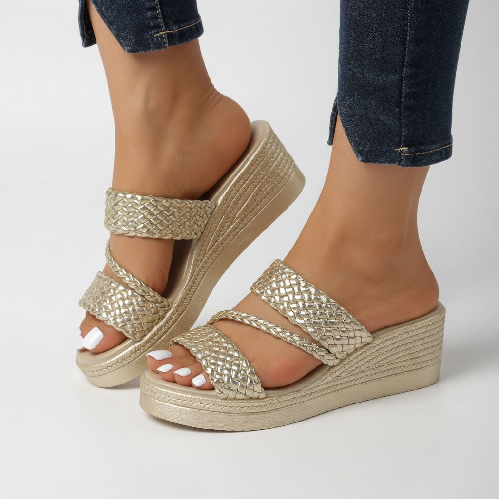 Nori — Bunte, geflochtene Keil-Mule für einen leichten Sommerlook