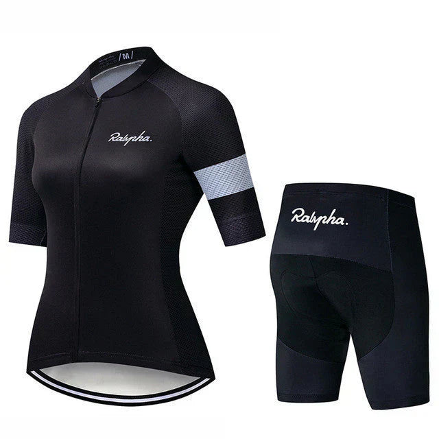 Rapha | Professionelles Fahrradoutfit für Frauen – Premium Komfort