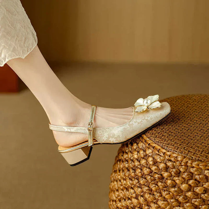 Eloise - Elegante Damesschoen met Bloemdetail